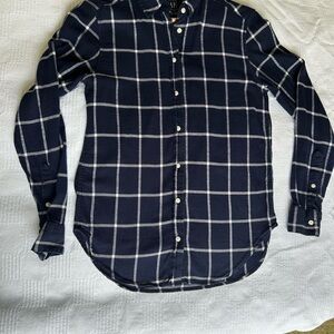 GAP Women Dark Blue Plaid Button Down Shirt